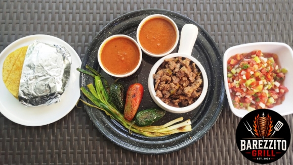[Imagen:¡Delicioso Banquete Mexicano para 4 Personas en Tuscania! ¡Paga $18 en Lugar de $30.50 por 24 Tortillas de Tacos con 1 Lb de Proteína a Elección: Asada, Chicharrón, Pastor, Pollo o Mixta + 1 Torta + 1 Burrito + Chirmol + Salsas y Más!]