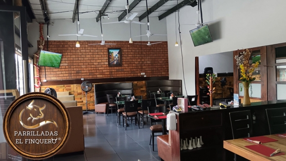 [Imagen:¡Paga Q199 en Lugar de Q340 por Parrillada Para 2 Personas Con: Lomito + Chorizo Argentino + Ensalada Para Compartir + 2 Guarniciones a Elección + Bebida + 2 Cafés + 2 Postres de Borrachito!]