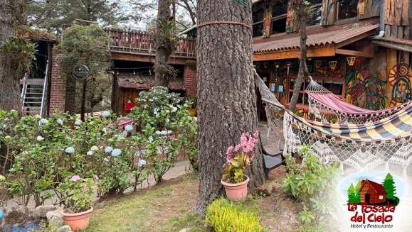 [Imagen:¡Escapada con Clima Fresco! ¡Paga $37 en Lugar de $77 por Estadía de 1 Noche para 4 Personas en Habitación Doble + 2 Desayunos Típicos en Hotel y Restaurante La Posada del Cielo en El Pital, Chalatenango!]