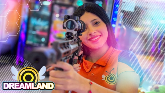 [Imagen:¡Dreamland Llega al Centro Histórico! ¡Paga $19 en Lugar de $41.98 por 2 Hot Dogs + 2 Papas + 2 Sodas + $30 de Saldo para Jugar!]