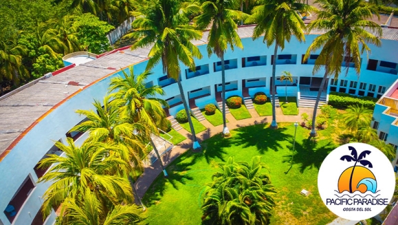 [Imagen:¡Un Paraíso Tropical Te Espera! ¡Paga $72 en Lugar de $103 por Estadía Para 2 Adultos en Pacific Paradise, Costa del Sol + 2 Desayunos + Hospedaje Gratis Para 2 Niños de 0 a 7 Años!]