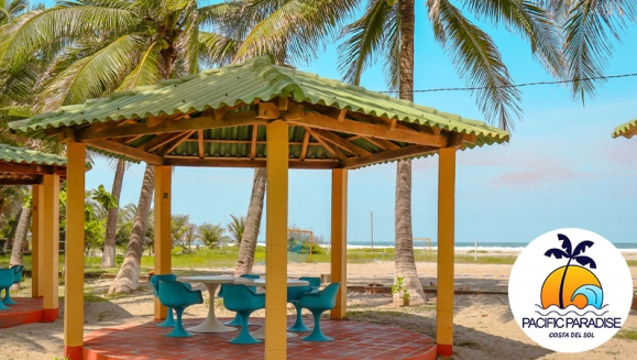 [Imagen:¡Un Paraíso Tropical Te Espera! ¡Paga $72 en Lugar de $103 por Estadía Para 2 Adultos en Pacific Paradise, Costa del Sol + 2 Desayunos + Hospedaje Gratis Para 2 Niños de 0 a 7 Años!]