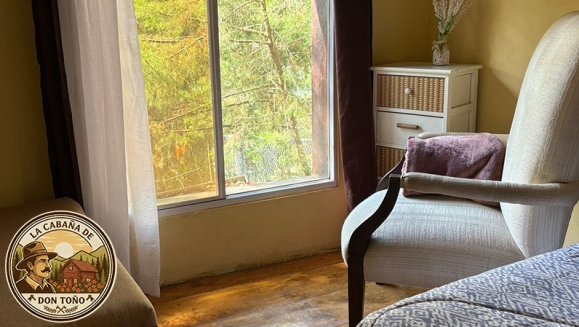 [Imagen:¡Escápate a Disfrutar de la Naturaleza! ¡Paga $78 en Lugar de $130 por Estadía de 1 Noche Hasta Para 5 Personas en Cabaña Totalmente Equipada en Los Naranjos, Juayúa!]