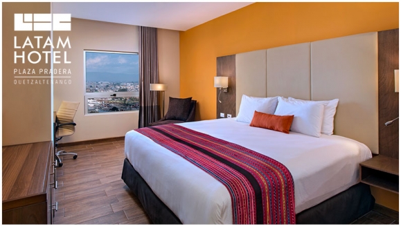 [Imagen:¡Paga Q699 en lugar Q1,400 por Estadía Familiar en LATAM: Habitación Doble Queen para 2 Adultos y hasta 2 Niños + Desayunos Buffet + 2 Cócteles de Bienvenida + 1 Nachos + 2 Bebidas + Acceso al Roof Top con Piscina Climatizada, Jacuzzi y Más!]