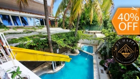 [Image: Day Pass en La Ciudad Para 2: 2 Almuerzos + 2 Cafés + 2 Postres + Piscina + Jacuzzi + Hamacas + Uso de Instalacionesm]